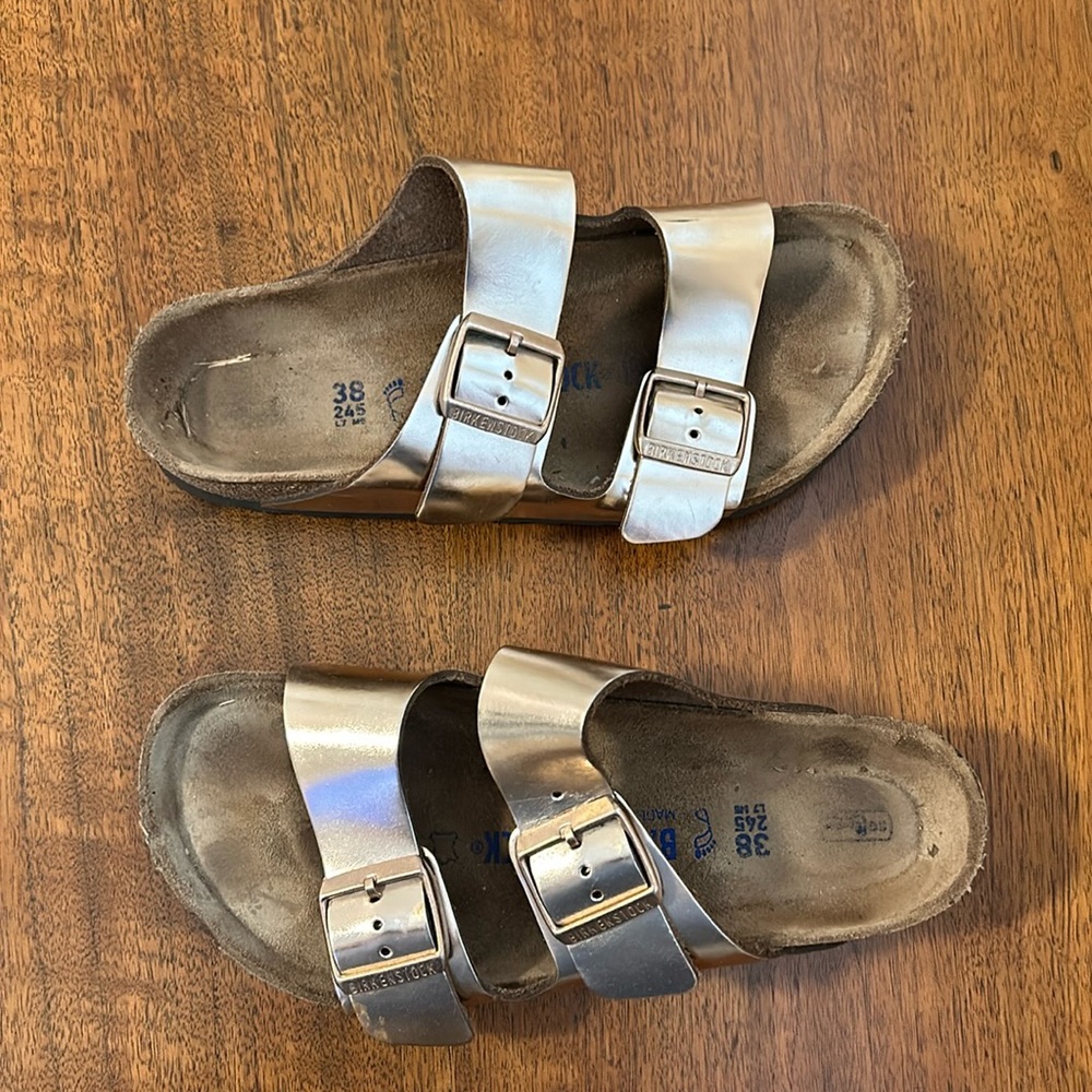Birkenstock Arizona Sandal in Rose Gold - Picture 3 of 10